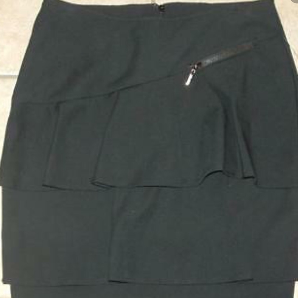 Bisou Bisou black peplum skirt with zipper detail